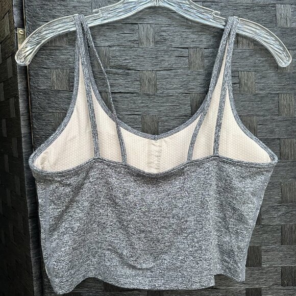 Vuori Halo Performance Crop Tank - Medium Black Heather - Picture 2 of 3